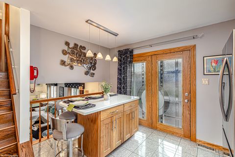 Tiny photo for 5710 W 89th Place, Oak Lawn, IL 60453 (MLS # 12507778)