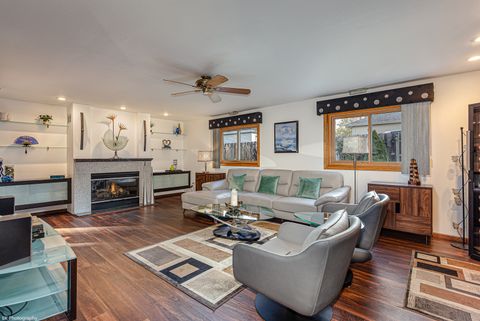 Tiny photo for 5710 W 89th Place, Oak Lawn, IL 60453 (MLS # 12507778)