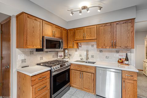 Tiny photo for 5710 W 89th Place, Oak Lawn, IL 60453 (MLS # 12507778)