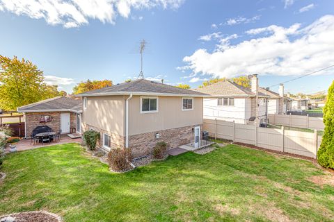 Tiny photo for 5710 W 89th Place, Oak Lawn, IL 60453 (MLS # 12507778)