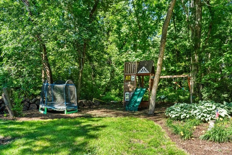 Tiny photo for 40W913 Trotter Lane, St. Charles, IL 60175 (MLS # 12677838)