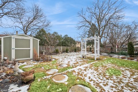 A home in Park Ridge