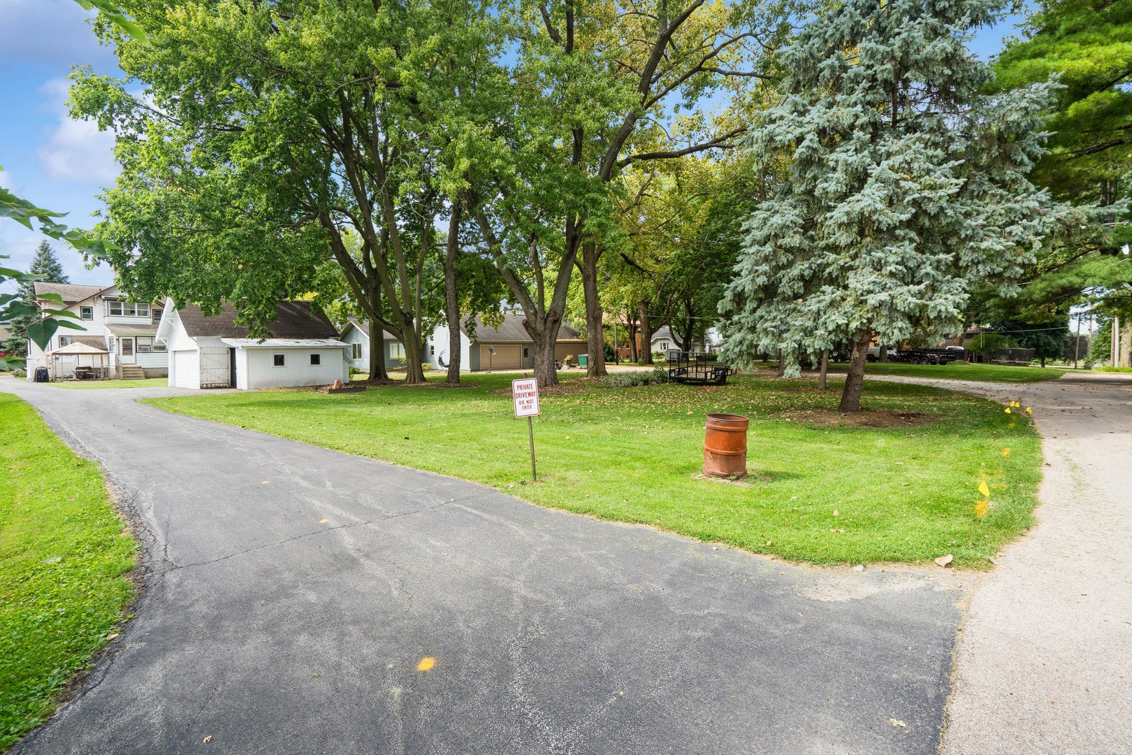 318 W 3rd Street