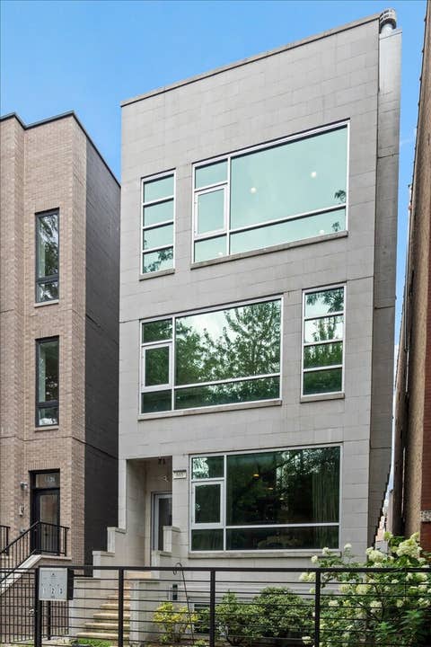 Photo of 865 N Marshfield Avenue #3, Chicago, IL 60622 (MLS # 12723681)
