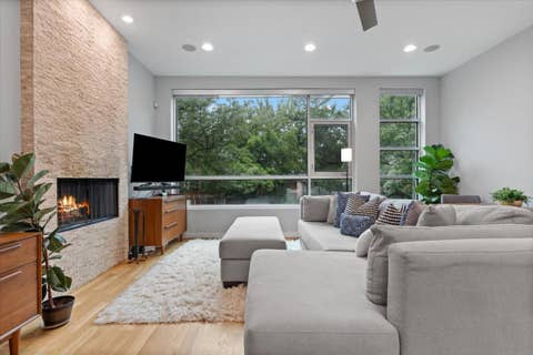 Tiny photo for 865 N Marshfield Avenue #3, Chicago, IL 60622 (MLS # 12723681)