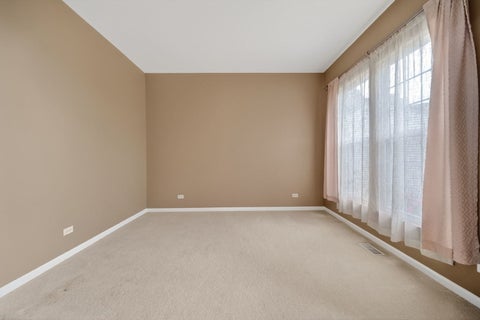 Tiny photo for 321 Parker Place, Oswego, IL 60543 (MLS # 12764592)