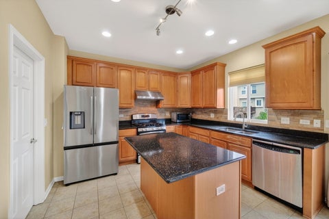Tiny photo for 321 Parker Place, Oswego, IL 60543 (MLS # 12764592)