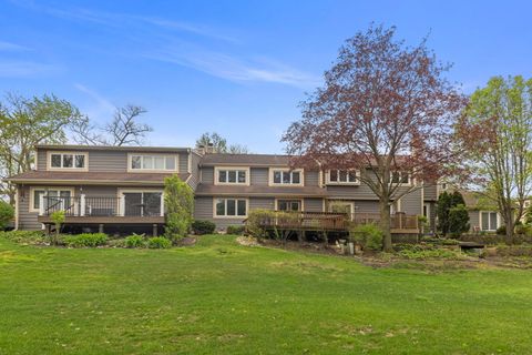 Tiny photo for 419 W Evergreen Street, Wheaton, IL 60187 (MLS # 12561133)