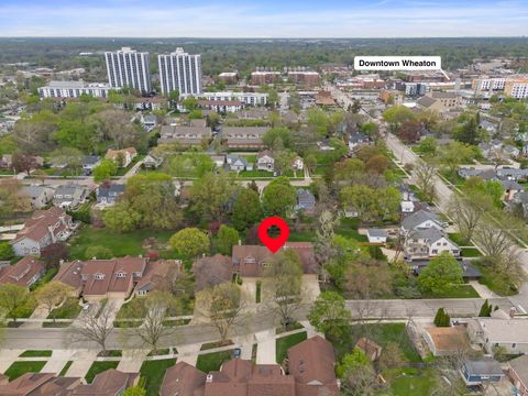 Tiny photo for 419 W Evergreen Street, Wheaton, IL 60187 (MLS # 12561133)