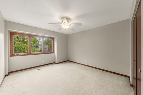 Tiny photo for 419 W Evergreen Street, Wheaton, IL 60187 (MLS # 12561133)