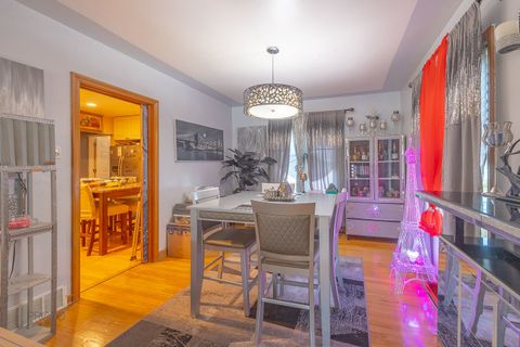 Tiny photo for Westchester, IL 60154 (MLS # 12523446)