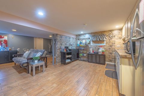 Tiny photo for Westchester, IL 60154 (MLS # 12523446)