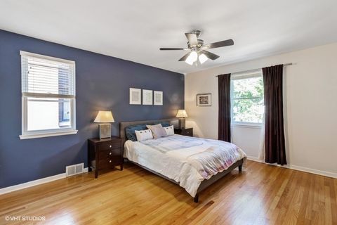 Tiny photo for 919 BELLEFORTE Avenue, Oak Park, IL 60302 (MLS # 12632821)
