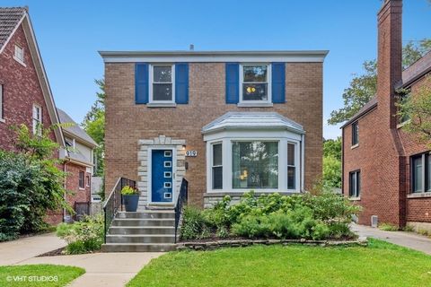 Photo of 919 BELLEFORTE Avenue, Oak Park, IL 60302 (MLS # 12632821)