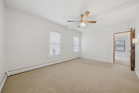 Tiny photo for 237 W Austin Avenue, Libertyville, IL 60048 (MLS # 12589587)