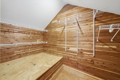 Tiny photo for 237 W Austin Avenue, Libertyville, IL 60048 (MLS # 12589587)