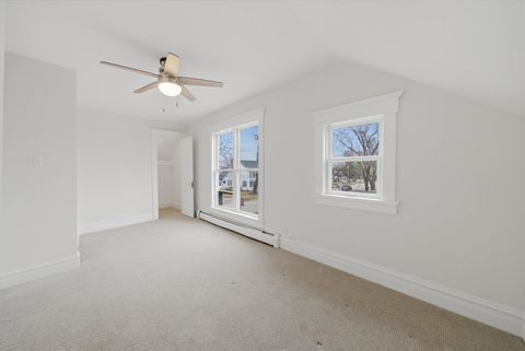 Tiny photo for 237 W Austin Avenue, Libertyville, IL 60048 (MLS # 12589587)