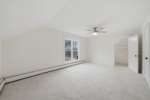 Tiny photo for 237 W Austin Avenue, Libertyville, IL 60048 (MLS # 12589587)
