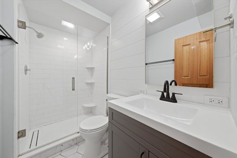 Tiny photo for 237 W Austin Avenue, Libertyville, IL 60048 (MLS # 12589587)