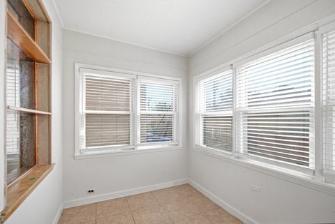 Tiny photo for 1906 Ridgeland Avenue #1, Berwyn, IL 60402 (MLS # 12695333)