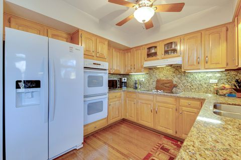 Tiny photo for 1810 E WAVERLY Drive, Arlington Heights, IL 60004 (MLS # 12547398)