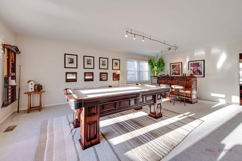 Tiny photo for 1810 E WAVERLY Drive, Arlington Heights, IL 60004 (MLS # 12547398)