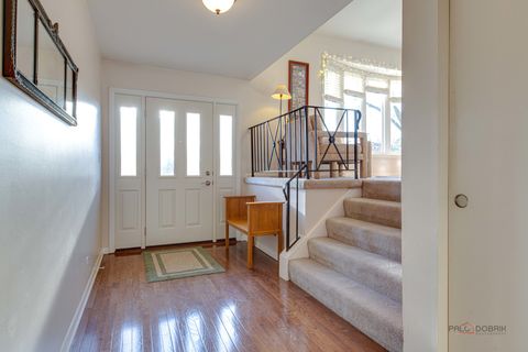 Tiny photo for 1810 E WAVERLY Drive, Arlington Heights, IL 60004 (MLS # 12547398)