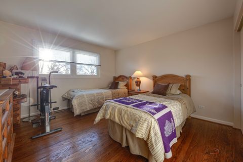 Tiny photo for 1810 E WAVERLY Drive, Arlington Heights, IL 60004 (MLS # 12547398)