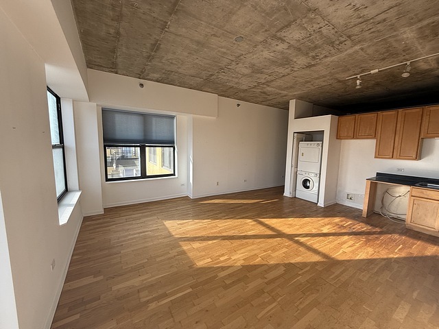 1122 W Catalpa Street 805