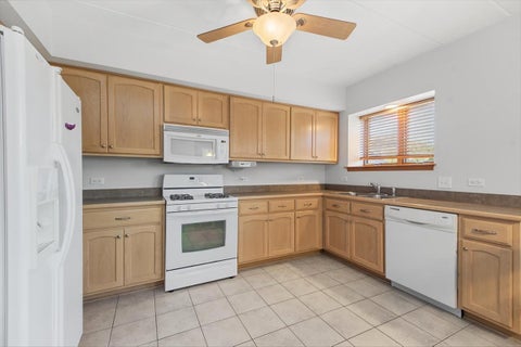 Tiny photo for 11131 Waters Edge Drive #1B, Orland Park, IL 60467 (MLS # 12786731)