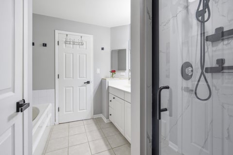 Tiny photo for 1137 Hawthorne Lane, Elk Grove Village, IL 60007 (MLS # 12689589)