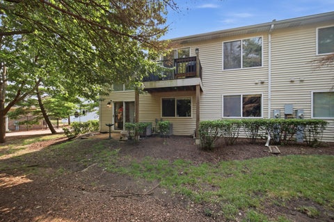 Tiny photo for 1137 Hawthorne Lane, Elk Grove Village, IL 60007 (MLS # 12689589)