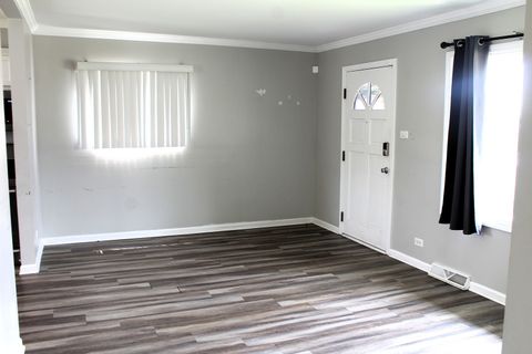 Tiny photo for 4627 Custer Avenue, Lyons, IL 60534 (MLS # 12463811)
