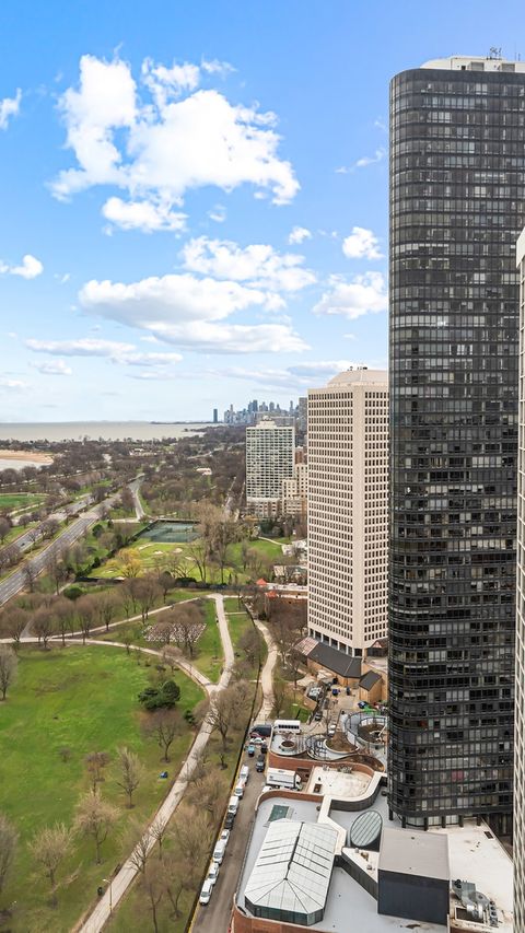 Tiny photo for 5455 N SHERIDAN Road #3306, Chicago, IL 60640 (MLS # 12607945)