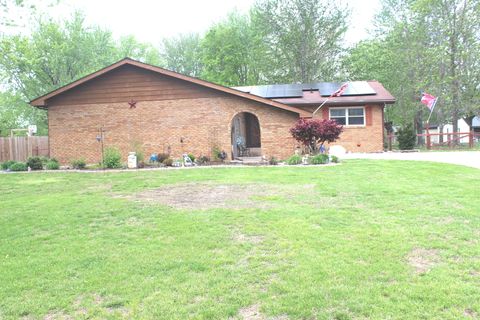 Photo of 210 Circle Drive, Salem, IL 62881 (MLS # 12620019)