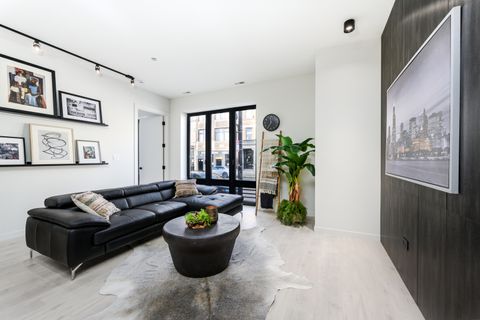 Tiny photo for 2135 W Cermak Road #1N, Chicago, IL 60608 (MLS # 12559849)