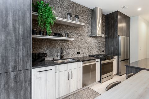 Tiny photo for 2135 W Cermak Road #1N, Chicago, IL 60608 (MLS # 12559849)