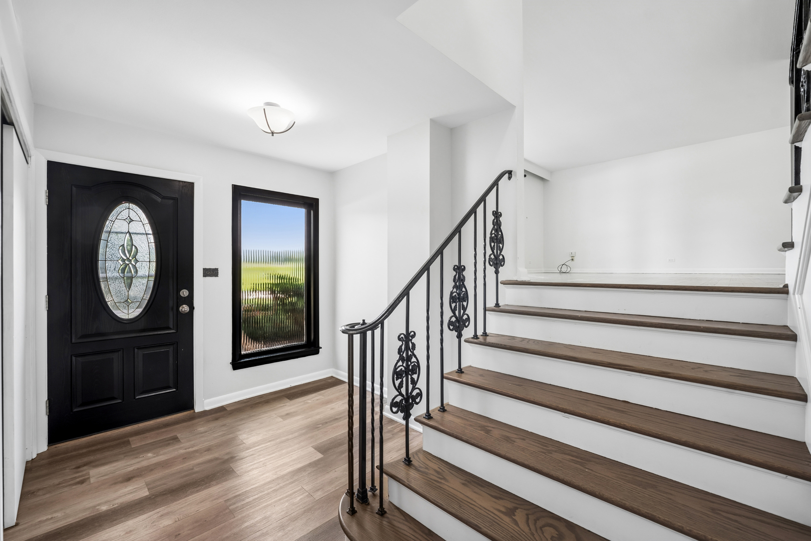 6 Linden Avenue