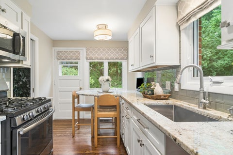 Tiny photo for 123 N Peartree Lane, Arlington Heights, IL 60004 (MLS # 12676892)