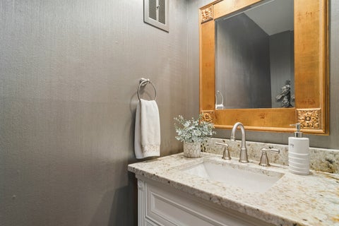 Tiny photo for 123 N Peartree Lane, Arlington Heights, IL 60004 (MLS # 12676892)