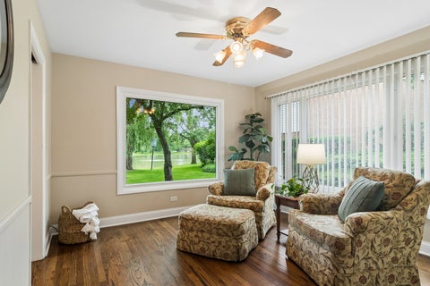 Tiny photo for 123 N Peartree Lane, Arlington Heights, IL 60004 (MLS # 12676892)