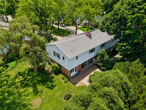 Tiny photo for 123 N Peartree Lane, Arlington Heights, IL 60004 (MLS # 12676892)