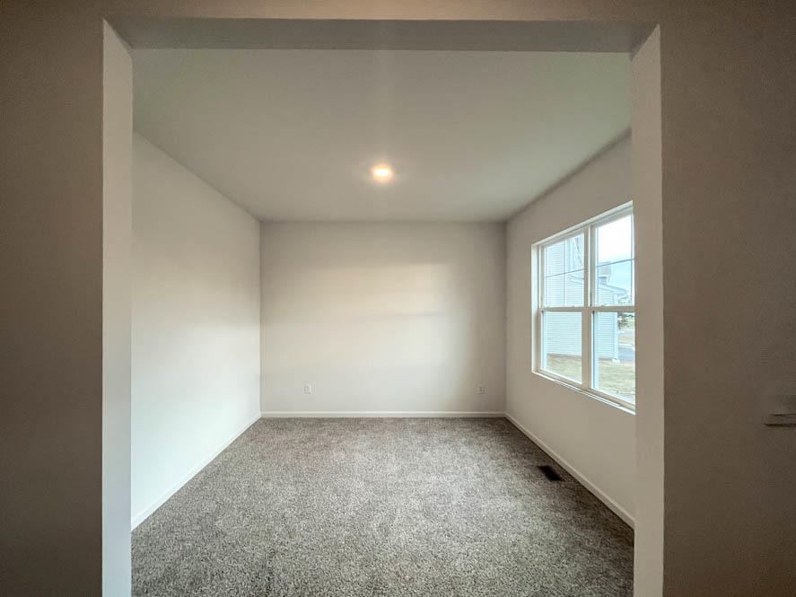 1025 Leeward Lane