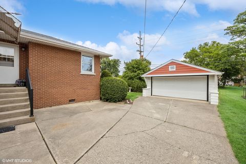 Tiny photo for 1803 Balmoral Avenue, Westchester, IL 60154 (MLS # 12498271)