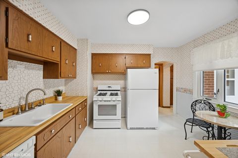 Tiny photo for 1803 Balmoral Avenue, Westchester, IL 60154 (MLS # 12498271)