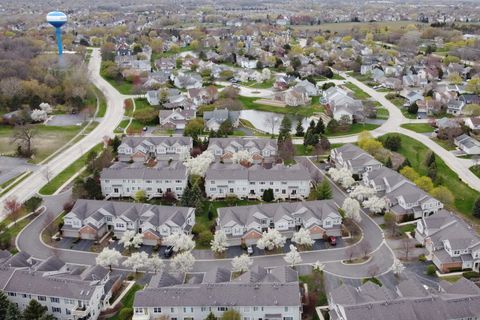 Tiny photo for 761 Creekside Circle #9-3, Gurnee, IL 60031 (MLS # 12517473)