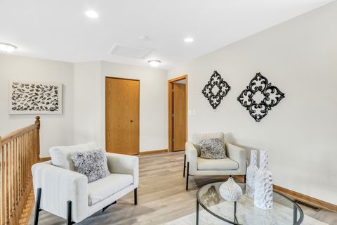 Tiny photo for 761 Creekside Circle #9-3, Gurnee, IL 60031 (MLS # 12517473)