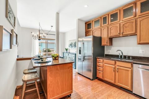 Tiny photo for 761 Creekside Circle #9-3, Gurnee, IL 60031 (MLS # 12517473)