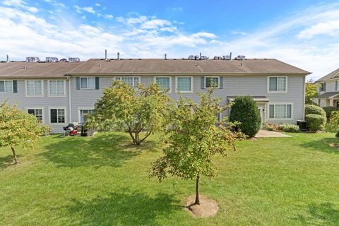 Tiny photo for 761 Creekside Circle #9-3, Gurnee, IL 60031 (MLS # 12517473)