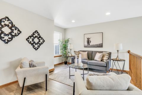 Tiny photo for 761 Creekside Circle #9-3, Gurnee, IL 60031 (MLS # 12517473)